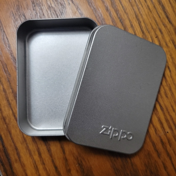 Nowhere Man Zippo - Picture 4 of 5